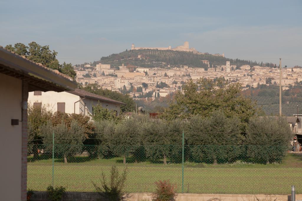 Valle Di Francesco Assisi Esterno foto